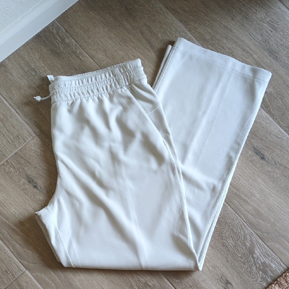 lululemon athletica Cream Sweatpants
